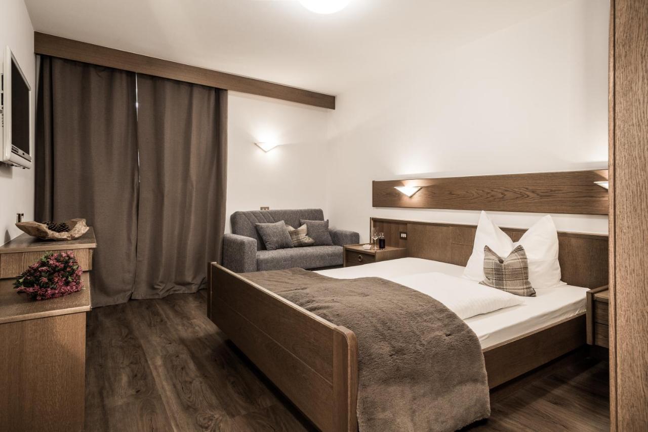 Hotel Zum Loewen - Al Leone ميلتينا المظهر الخارجي الصورة